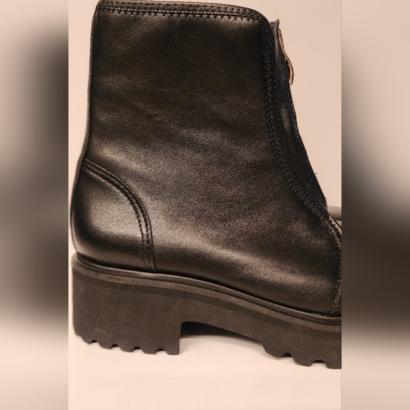 ALL BLACK classic zip bootie in black leather w/ Gold zipper size 6/36- NWOT - Picture 9 of 14